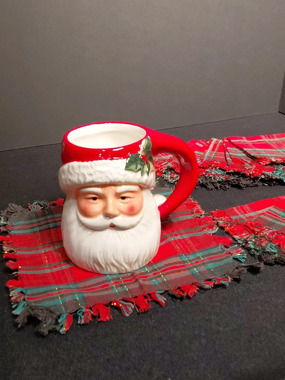 CHRISTMAS LINEN LOT